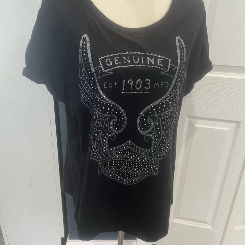 Harley-Davidson Black Tee with Silver Wing Design